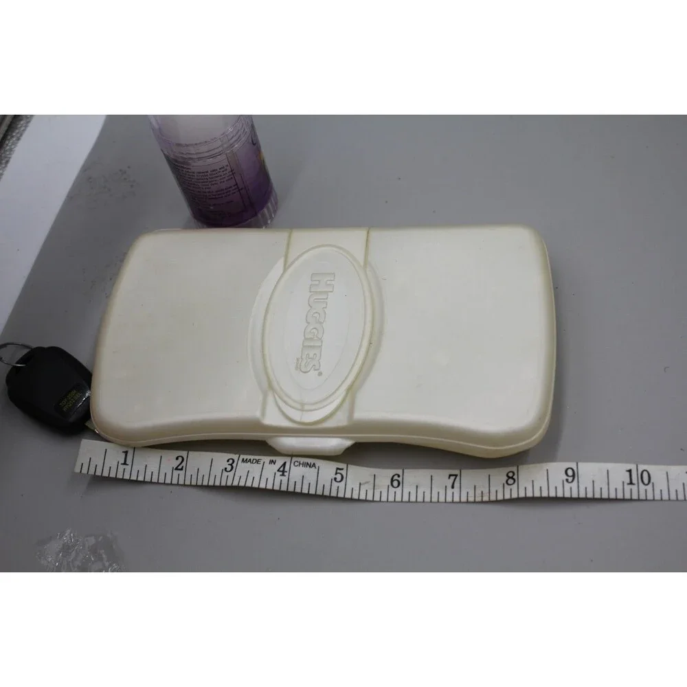 READ! Huggies Baby Diaper Wipes Travel Size Case Empty Container Diaper Bag RARE